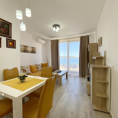 Fisherman House Apartments Рафаиловичи Экстерьер фото